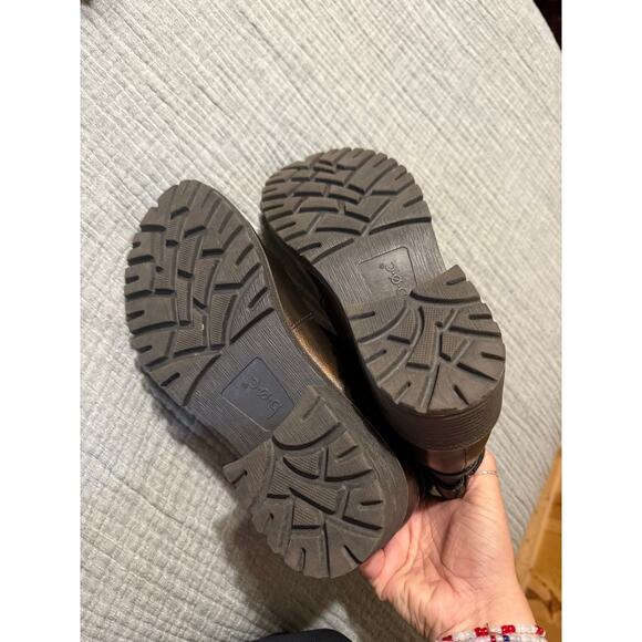 b.o.c. Women's Blakelynn Faux Leather Platform Ankle Boots Size 8 - Picture 3 of 3